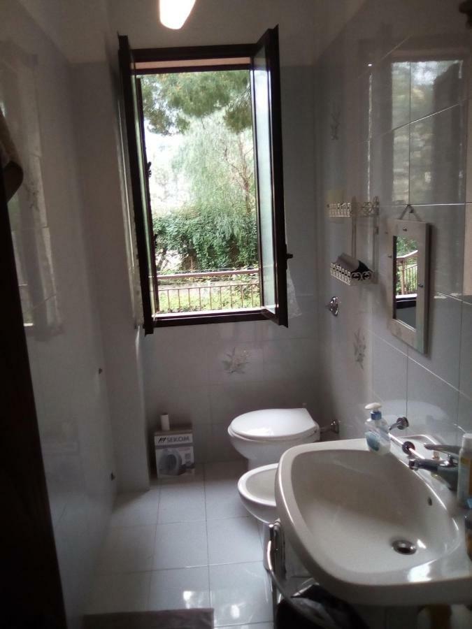 Sperone Hotel Mandra Capreria ภายนอก รูปภาพ